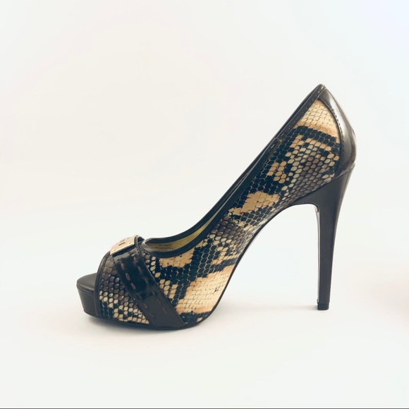 Guess a Snakeskin 4” Heels, Brown/Tan, Size 9 - Picture 3 of 13